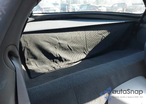 2011 Chevrolet Corvette Grand Sport z USA, uszkodzony, nr VIN 1G1YV2DW9B5102653